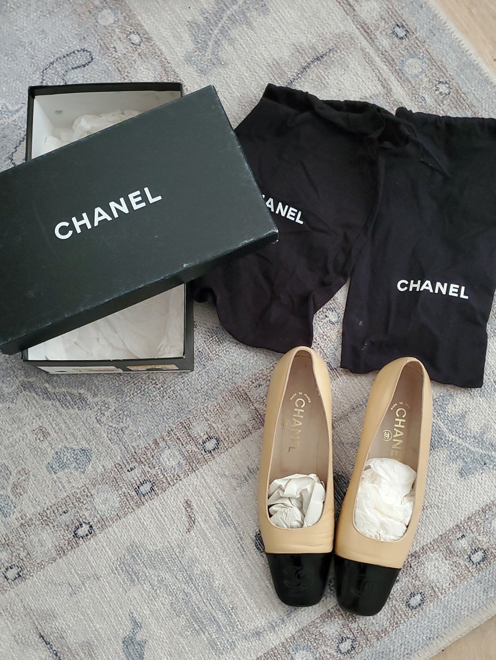 Chanel Vintage Classic Peep Toe Pump Shoes With Box And Dust Bags Sz39